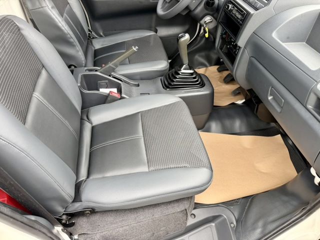 車廂左右對開門  全車原鈑件  輪胎剛換新  生財好夥伴  第11張相片