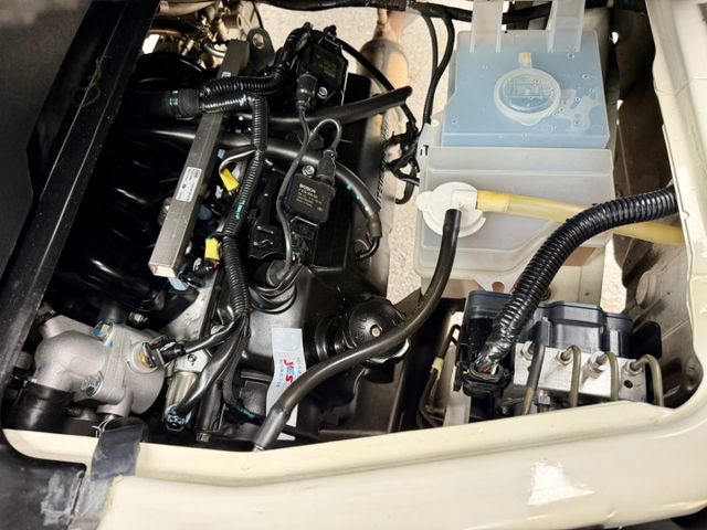 車廂左右對開門  全車原鈑件  輪胎剛換新  生財好夥伴  第14張相片