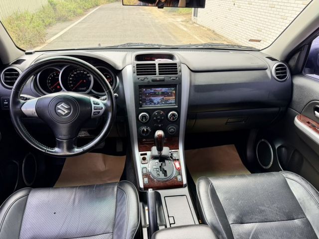 四輪傳動  大輪驅動  只跑10萬公里  里程保證  第7張相片