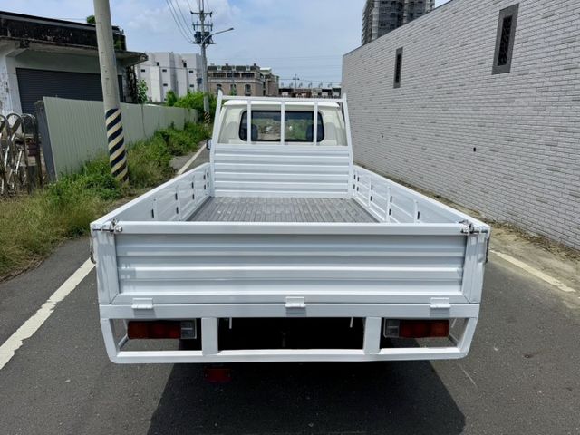 白鐵加厚車斗  車底大樑完整無鏽  已認證  原鈑件  第5張相片