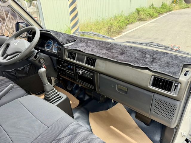 白鐵加厚車斗  車底大樑完整無鏽  已認證  原鈑件  第10張相片