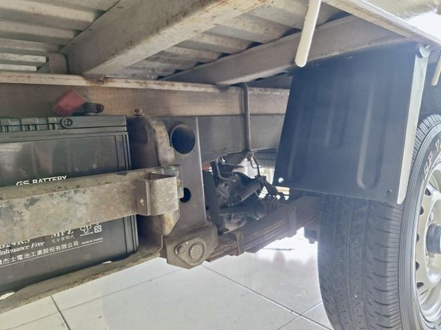 白鐵加厚車斗  車底大樑完整無鏽  已認證  原鈑件  第15張相片