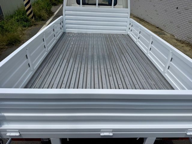 白鐵加厚車斗  車底大樑完整無鏽  已認證  原鈑件  第17張相片