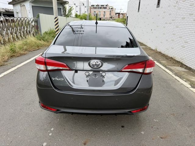 ECO、SPORT模式、七顆安全氣囊 停車輔助、車輛穩定系統 車道偏移輔助、碰撞預警  第4張相片