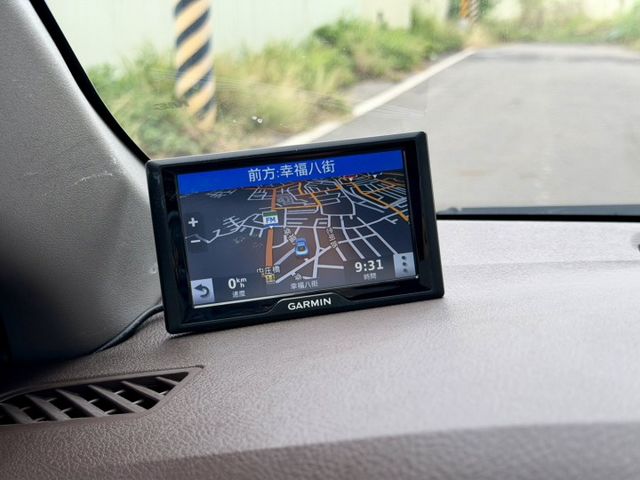 ECO、SPORT模式、七顆安全氣囊 停車輔助、車輛穩定系統 車道偏移輔助、碰撞預警  第15張相片