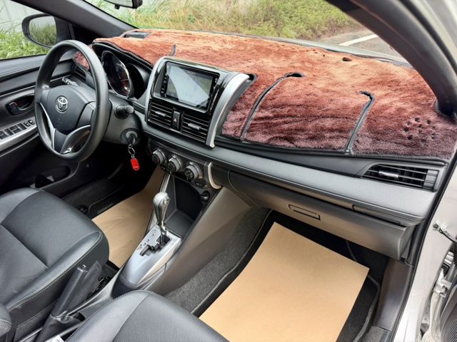 YARIS  第10張相片