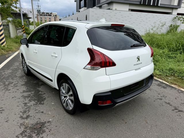 一手車  只跑9萬  漂亮好車 定速、6安、換檔撥片、全景天窗  第6張相片