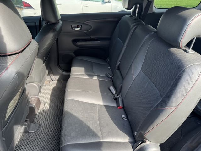 七人座/全車原鈑件/安卓機/恆溫空調  第10張相片