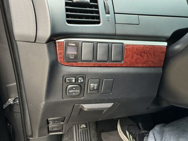 經典七人座 2.4L 低里程 原鈑件  第14張相片