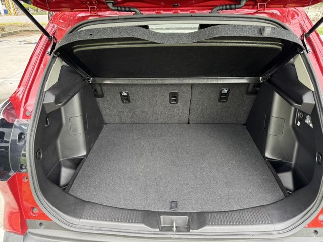 原鈑件 低里程  第13張相片