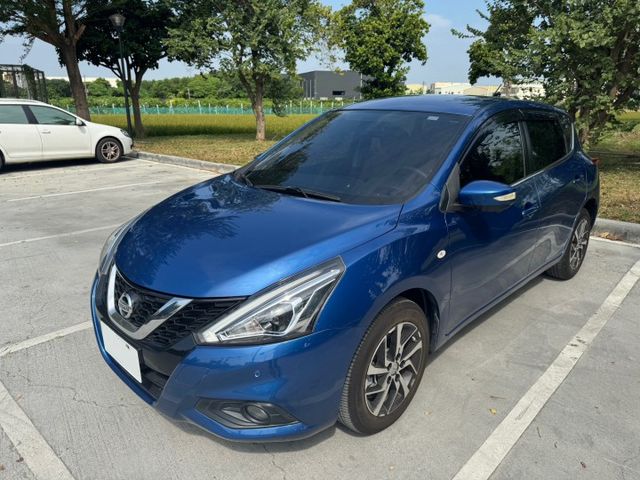 超低里程 原鈑件 環景系統 盲點 CAR PLAY  第1張相片