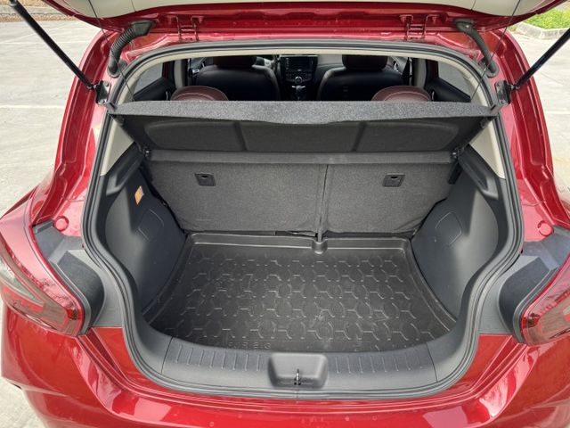 J 版 JBL音響 環景 CARPLAY  第7張相片