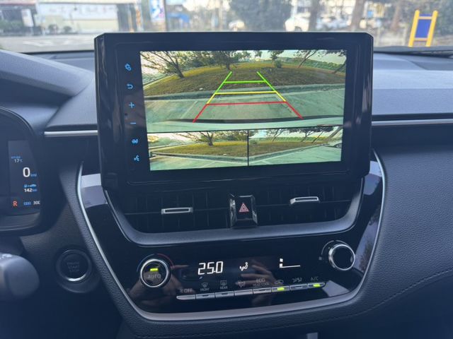 原鈑件 豪華版 車側倒車輔助  第11張相片