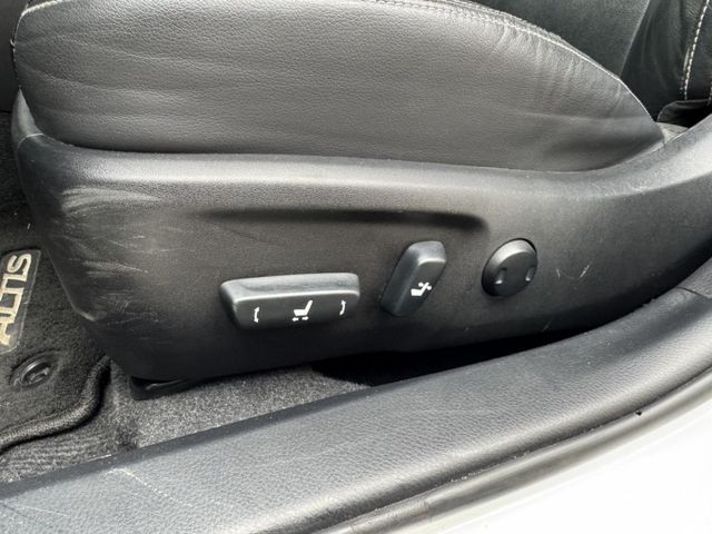 14年式 尊絕版 免鑰匙 天窗 電動椅  第15張相片