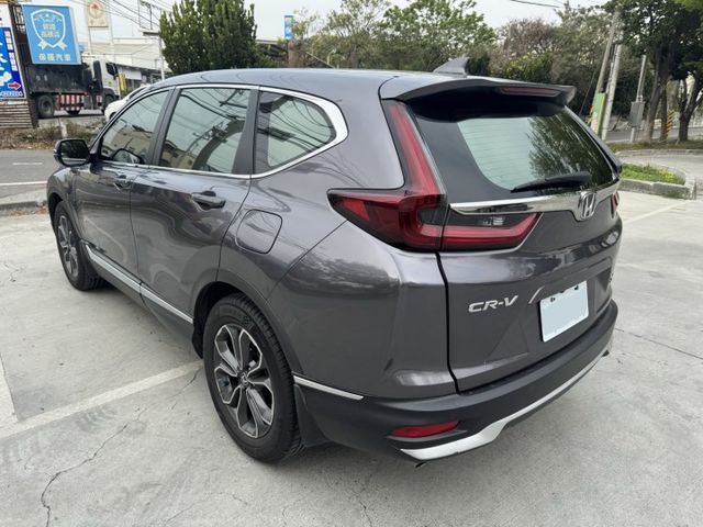 CRV 5.5代 S版 全景天窗 電尾門 無線充電 電尾門  第4張相片