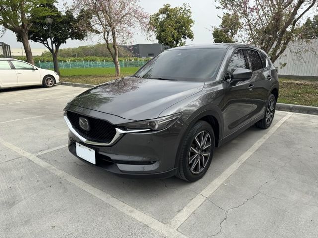 旗艦版 BOSE音響 ACC跟車 環景影 像抬頭顯示器 電動椅 電尾門  第1張相片