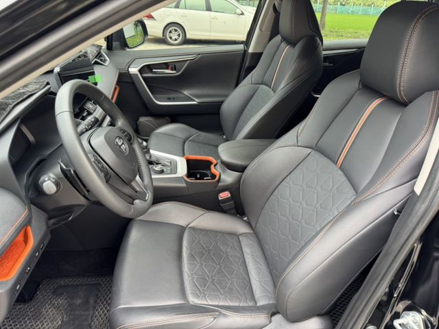 市場稀有 RAV4 2.0 Adventure 4WD 原鈑件 撥片 全景天窗 電尾門  第10張相片