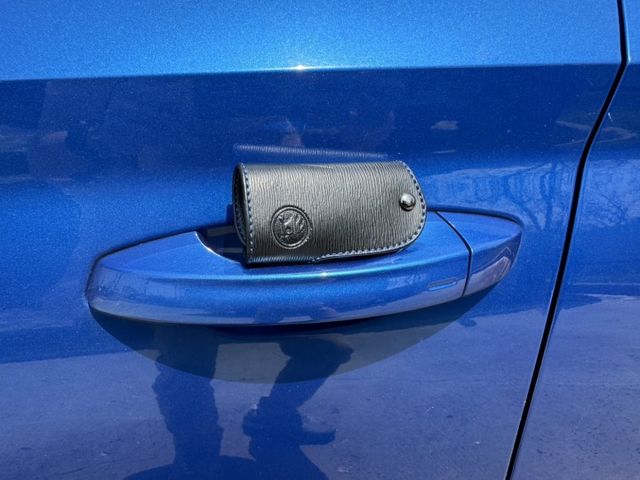 豪華動能鈑 全車原鈑件 全速域跟車 車道置中 CARPLAY 數位儀表 電子後視鏡 盲點偵測 電動尾門  第11張相片