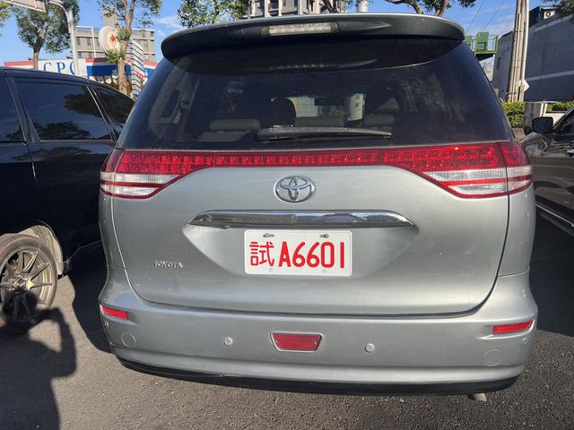 TOYOTA豐田 PREVIA  第2張相片