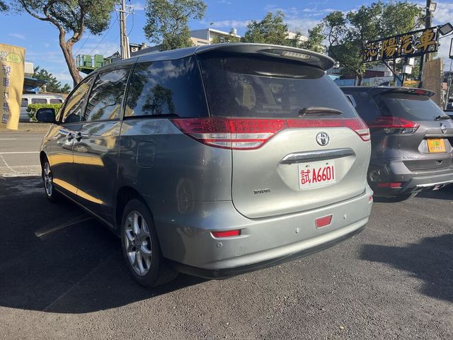 TOYOTA豐田 PREVIA  第3張相片