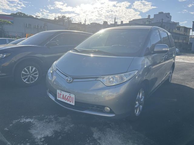 TOYOTA豐田 PREVIA  第4張相片