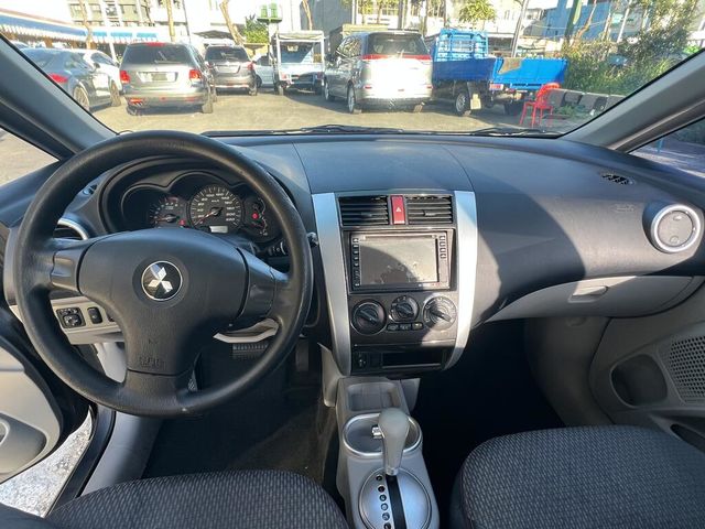 MITSUBISHI三菱 COLT PLUS  第10張相片