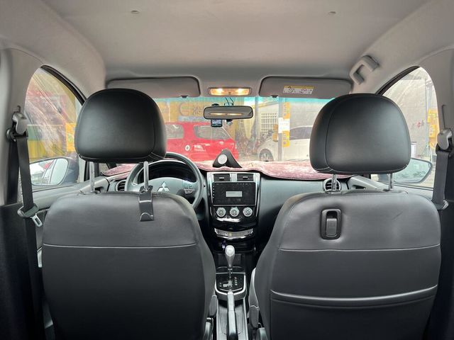 MITSUBISHI三菱 COLT PLUS  第9張相片