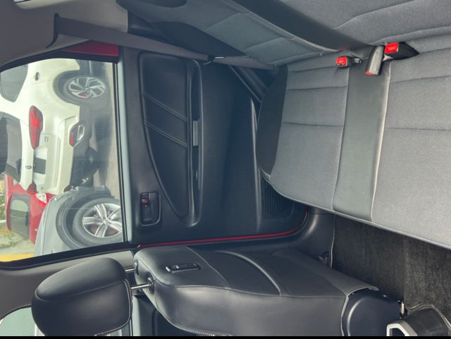 MITSUBISHI三菱 COLT PLUS  第10張相片