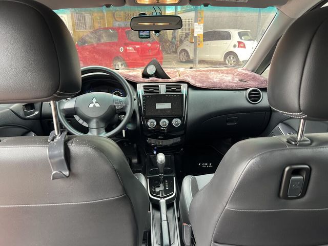 MITSUBISHI三菱 COLT PLUS  第11張相片