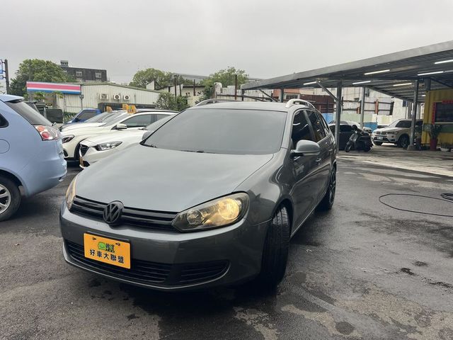 VOLKSWAGEN福斯 GOLF VARIANT  第3張相片