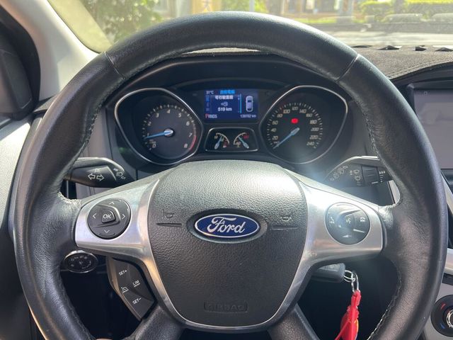 FORD福特 FOCUS  第14張相片