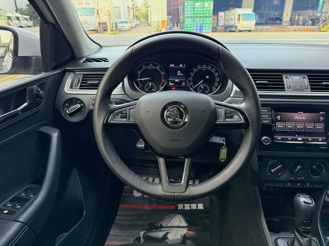SKODA司科達 RAPID  第11張相片