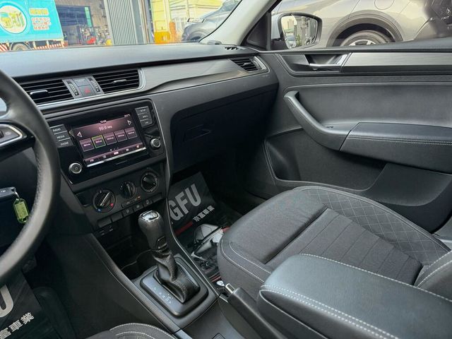 SKODA司科達 RAPID  第13張相片