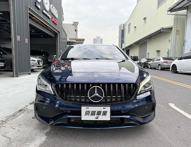 M-BENZ賓士 CLA250  第2張相片
