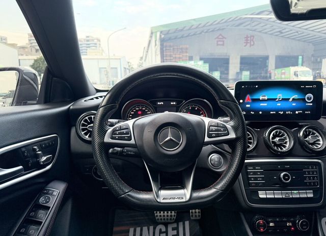 M-BENZ賓士 CLA250  第11張相片