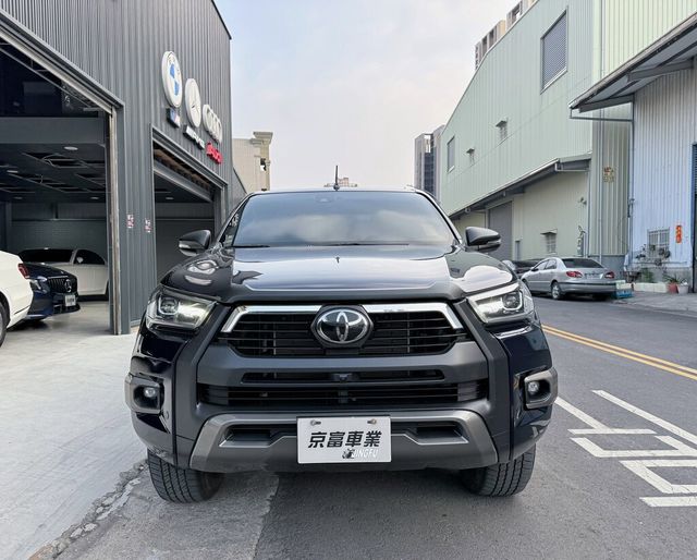 TOYOTA豐田 HILUX  第2張相片