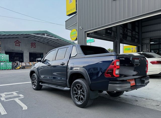 TOYOTA豐田 HILUX  第3張相片