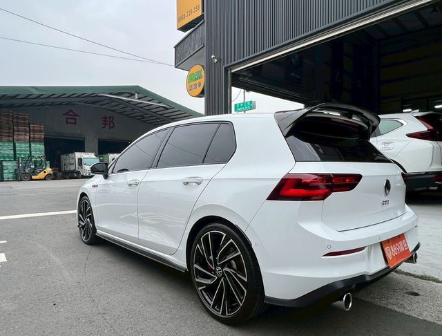 VOLKSWAGEN福斯 GOLF GTI  第2張相片