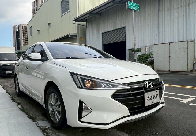 HYUNDAI現代 ELANTRA  第9張相片