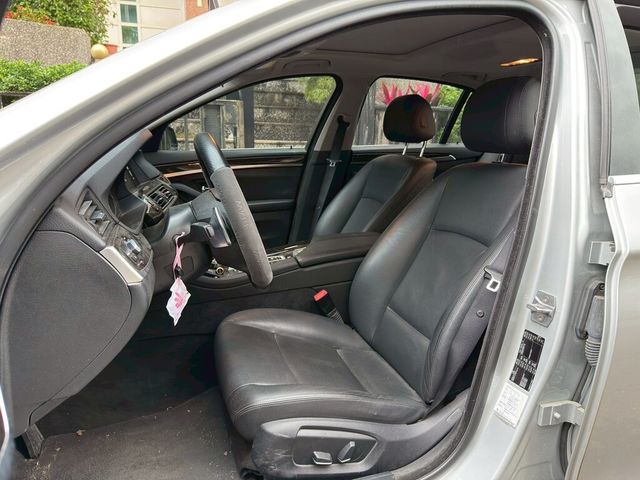 BMW寶馬 528I  第4張相片