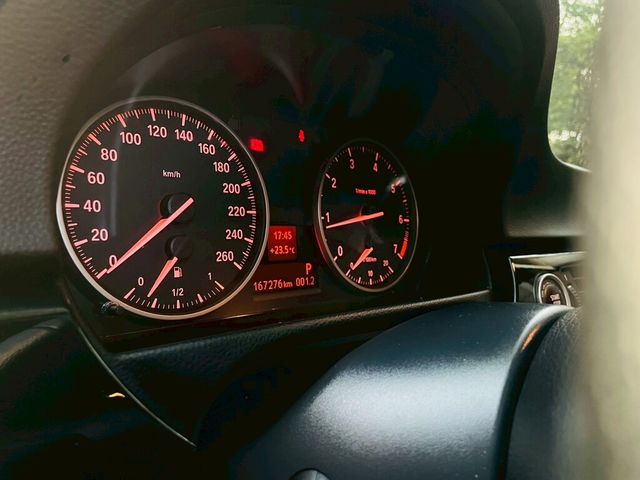 BMW寶馬 320I  第6張相片