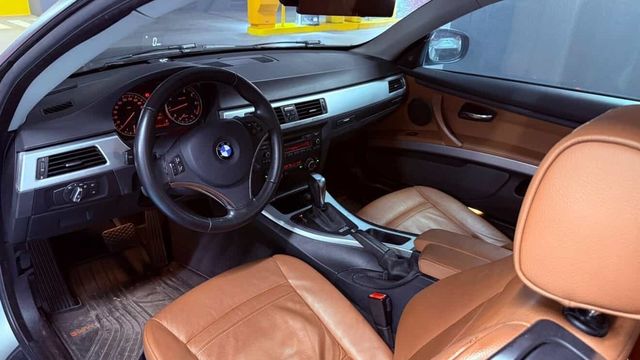 BMW寶馬 320I LCI  第5張相片