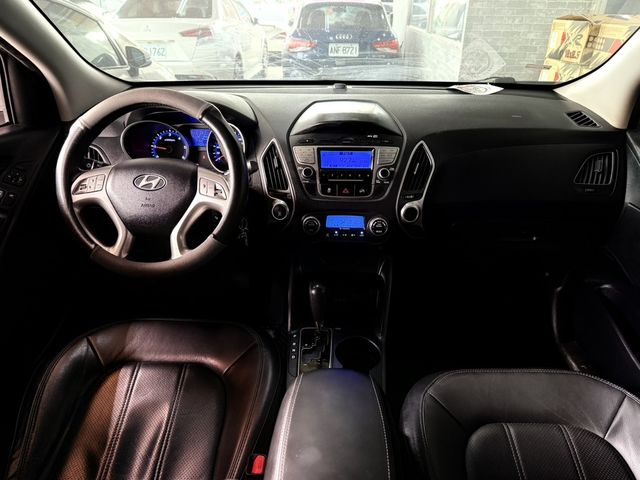HYUNDAI現代 IX35  第6張相片