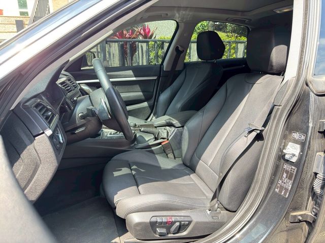 BMW寶馬 320I GT  第4張相片