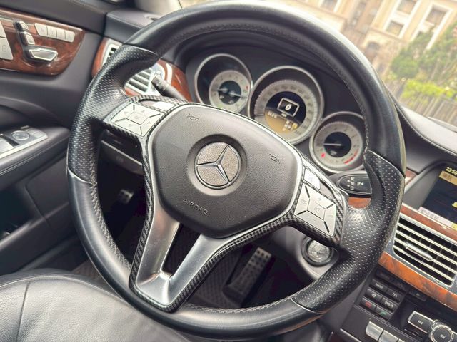 M-BENZ賓士 CLS350  第6張相片