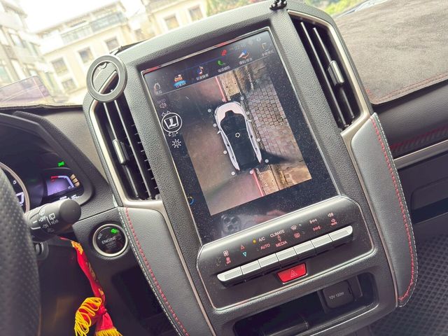 LUXGEN納智捷 U6 GT  第7張相片