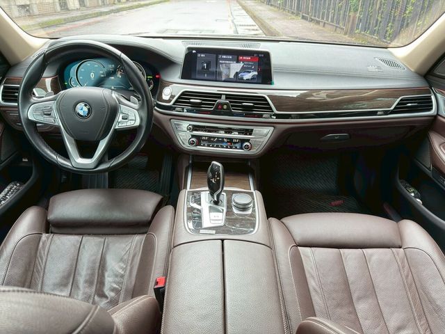 BMW寶馬 750I XDRIVE LUXURY  第3張相片