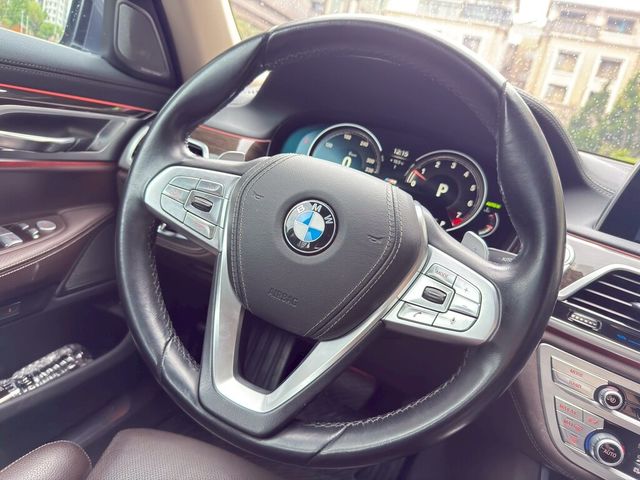 BMW寶馬 750I XDRIVE LUXURY  第6張相片
