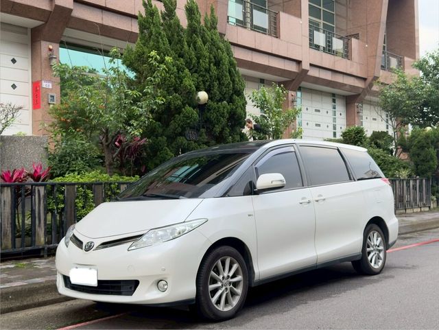 TOYOTA豐田 PREVIA  第1張相片