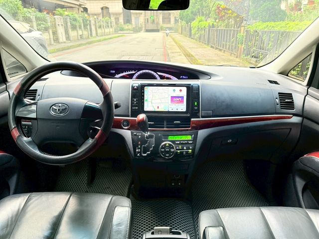 TOYOTA豐田 PREVIA  第3張相片